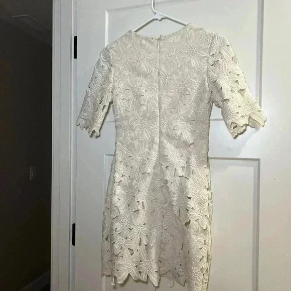 Forever 21 Floral Lace Dress Cream Size Small, Bridal, Floral, Crotchet - Picture 7 of 11